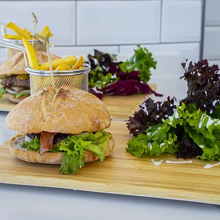 Ξενοδοχείο Taimar