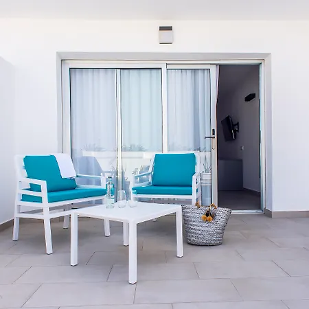 Taimar Hotell