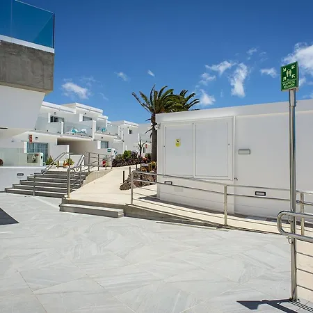 Taimar Hotell