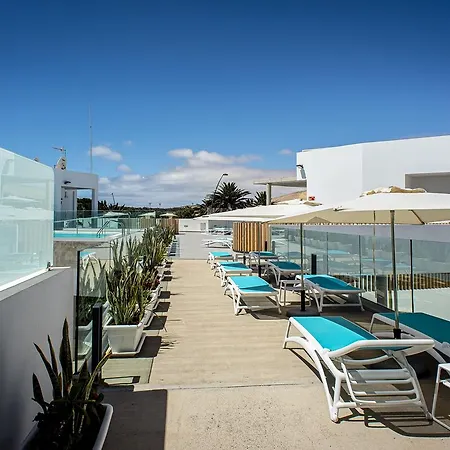 Taimar Hotell 4*